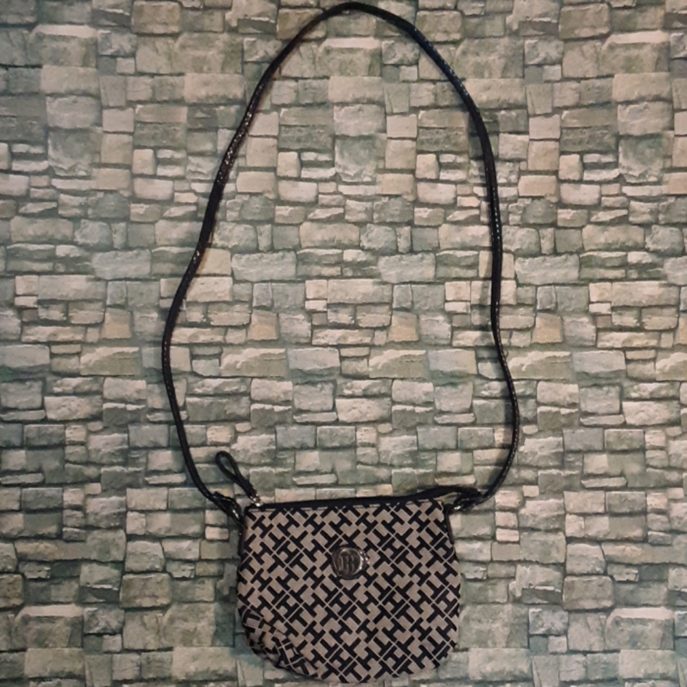 NWOT Tommy Hilfiger Small Shoulder Bag